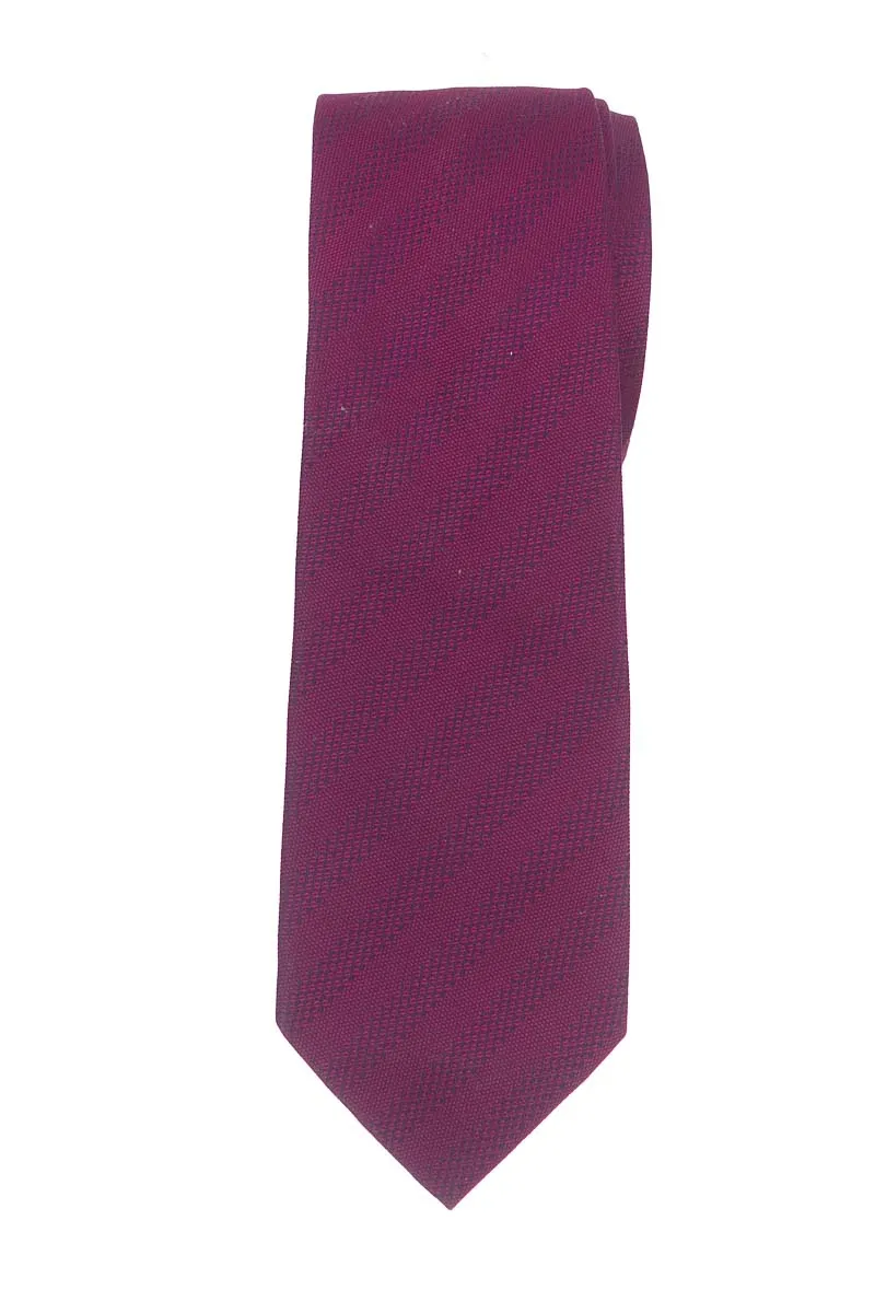 ACCESORIO COLOR MORADO  HUGO BOSS
