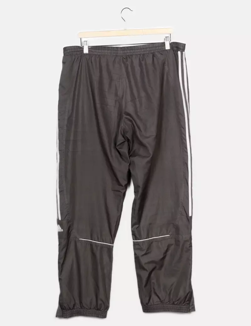 Adidas Pantalones de chándal y joggers Rectos