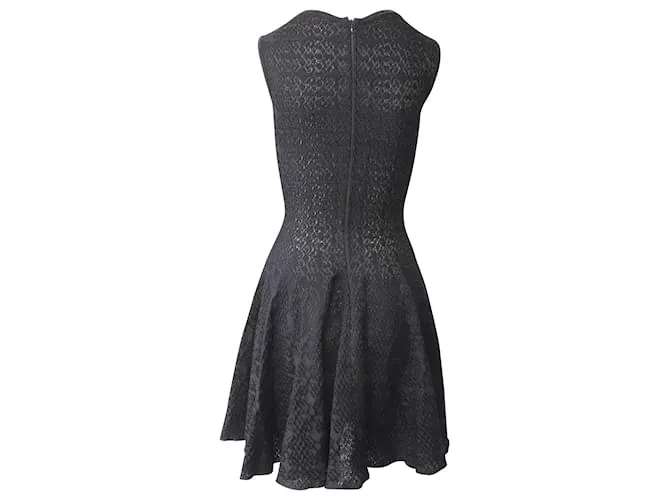 Alaïa VESTIDO AJUSTADO Y CON VUELO ESTRUCTURADO Alaia en viscosa negra Negro 