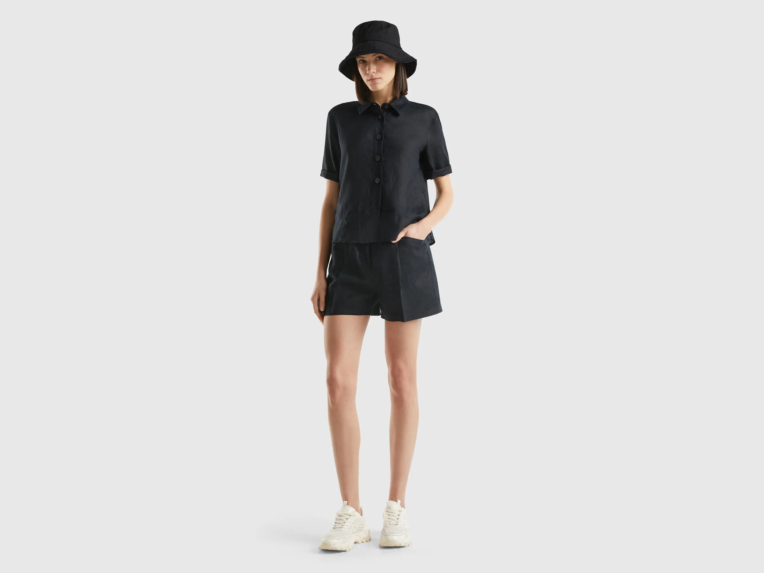 Bermudas de lino puro