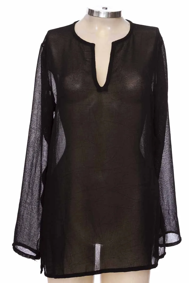 BLUSA COLOR NEGRO  FIRST IMPRESSION