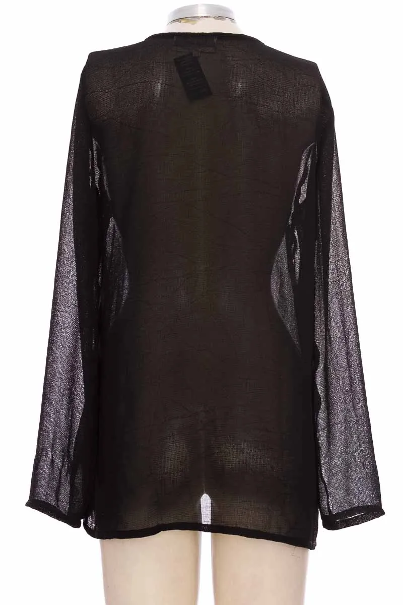 BLUSA COLOR NEGRO  FIRST IMPRESSION