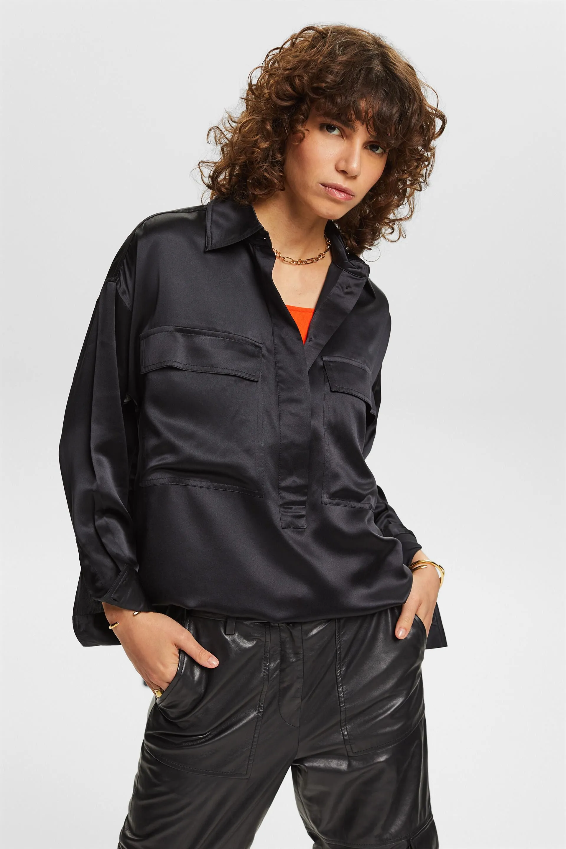 Blusa de satén de seda