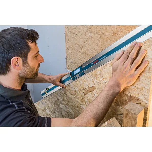 BOSCH  GIM 120  BARRA DE NIVEL, 1200 MM, 10 / + 50 GRADO C, MúLTIPLES UNIDADES DE MEDIDA, DESCONEXIóN AUTOMáTICA, BOLSA TEXTI