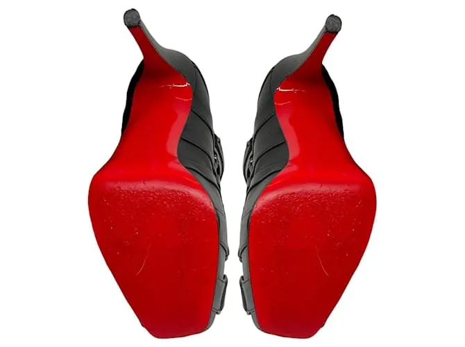 Botines de cuero de tacón alto con detalles de correa Christian Louboutin Negro 