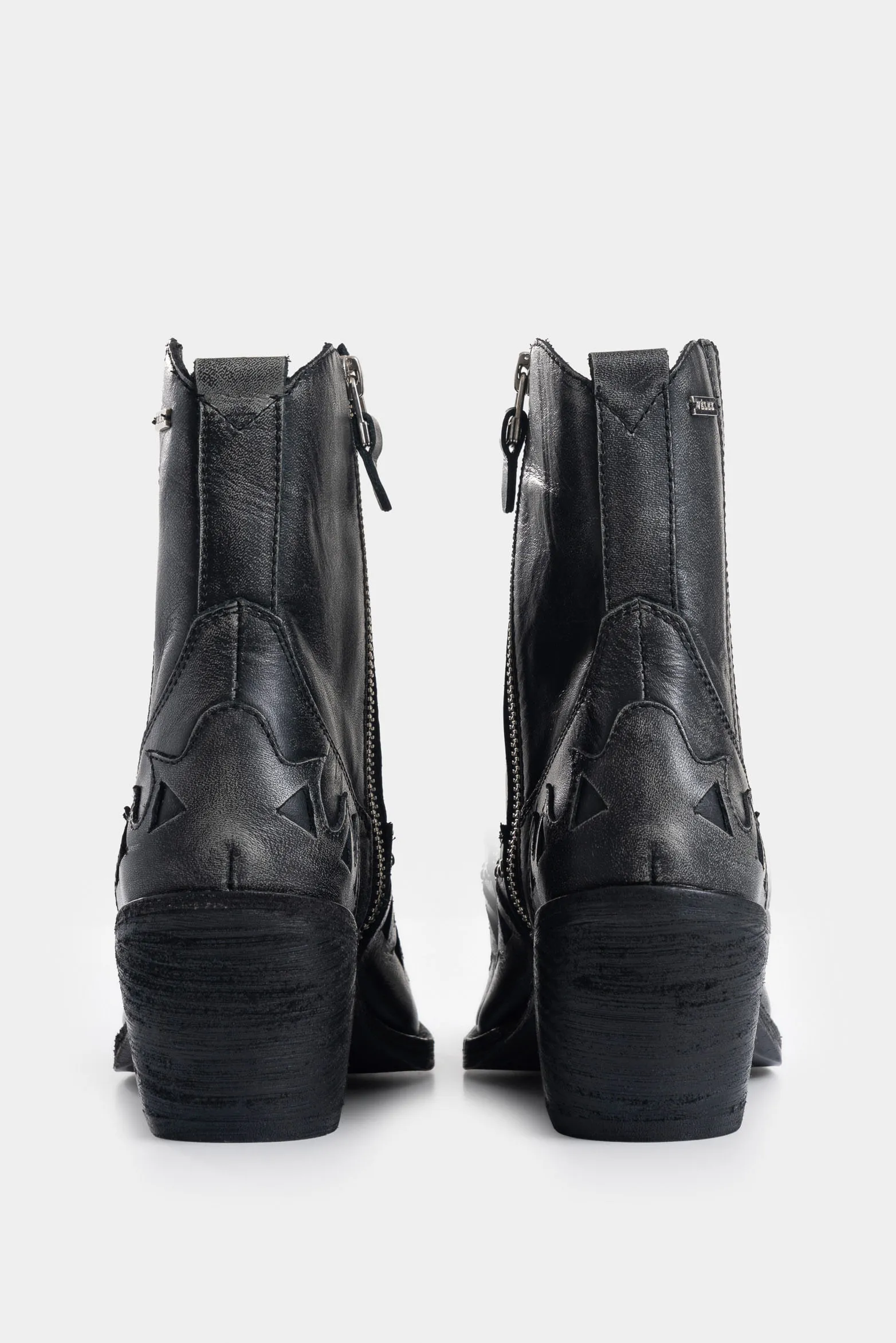 Botines Namib de cuero brush off para mujer taches