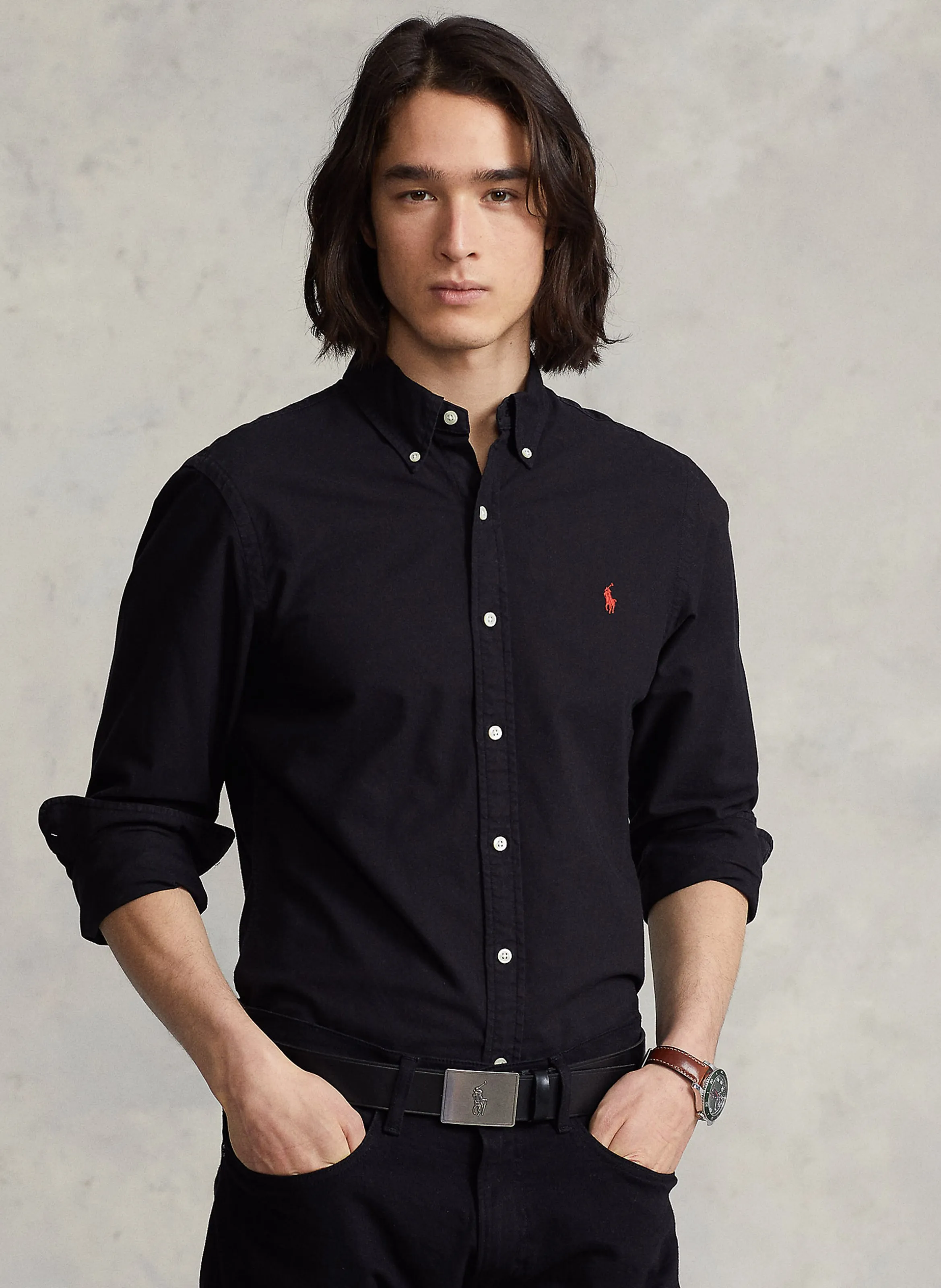 Camisa bordada de algodón slim fit con cuello clásico en negro