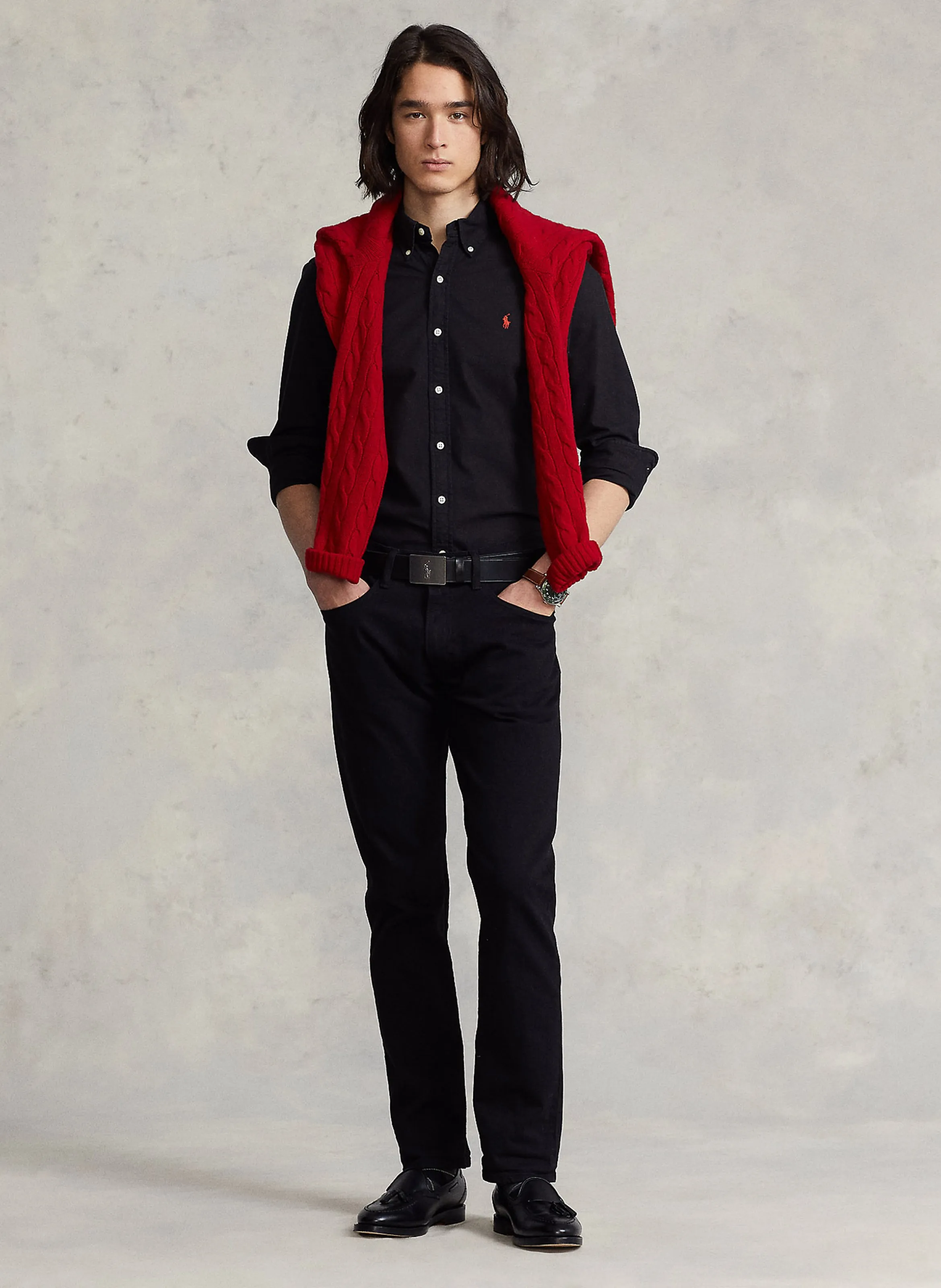 Camisa bordada de algodón slim fit con cuello clásico en negro