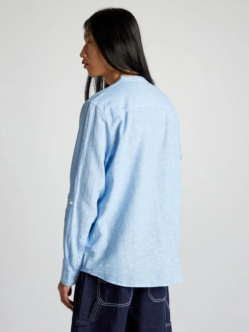 CAMISA LISA CON CUELLO MAO  AZUL