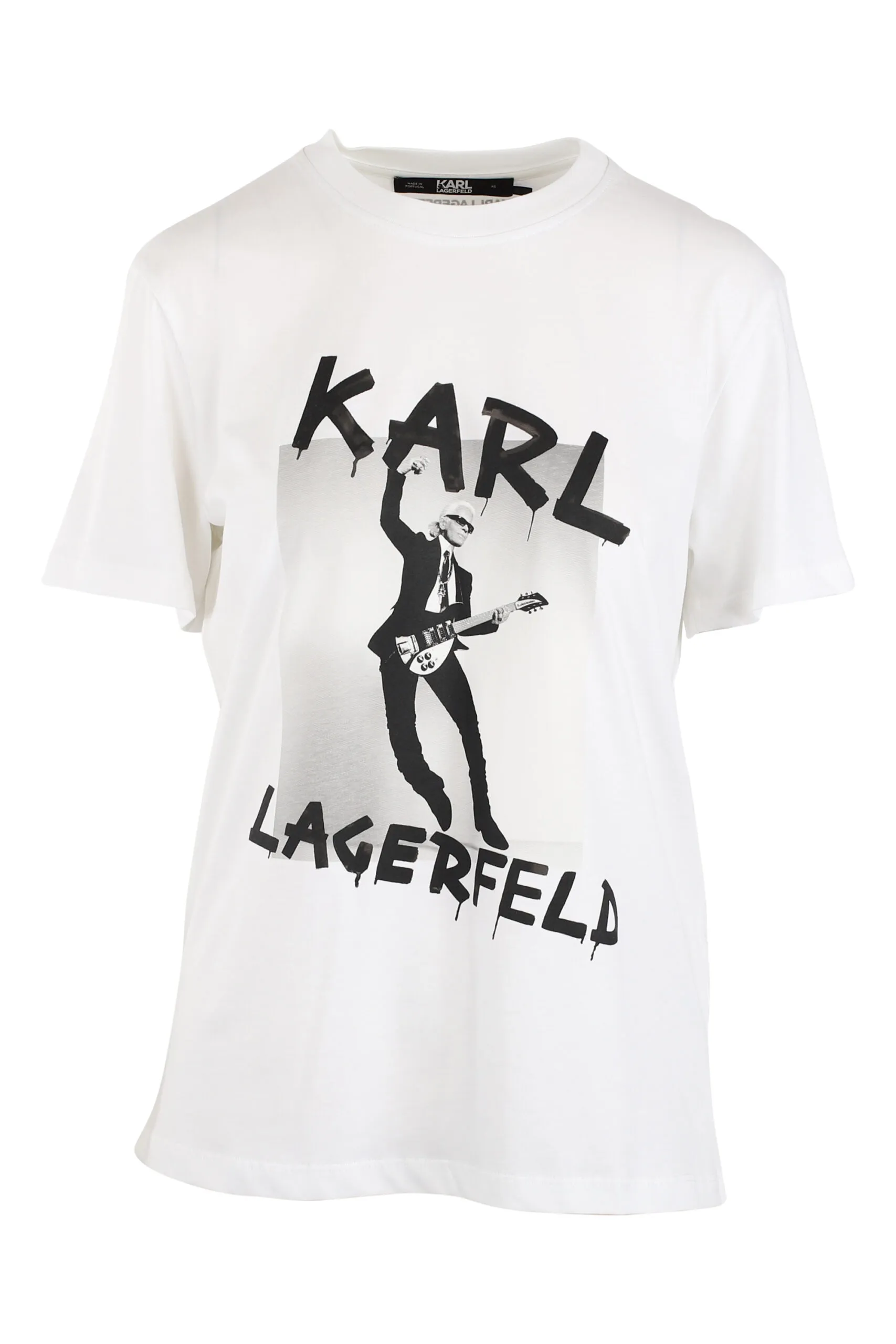 Camiseta blanca con maxilogo gráfico