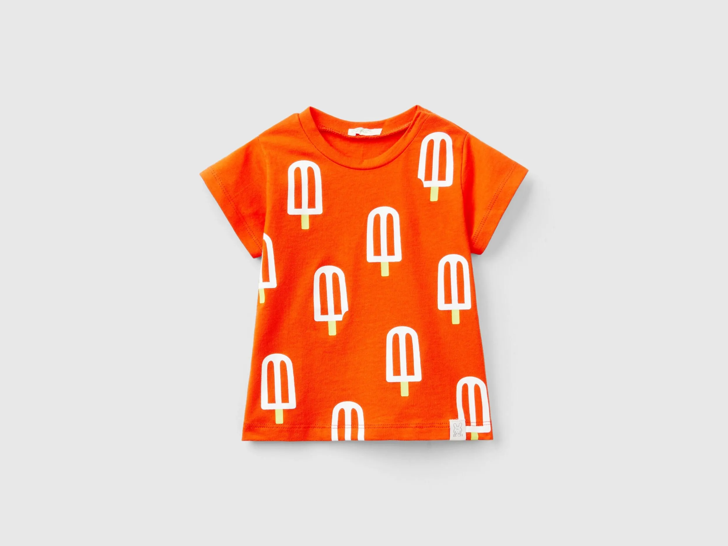 Camiseta con estampado de helados
