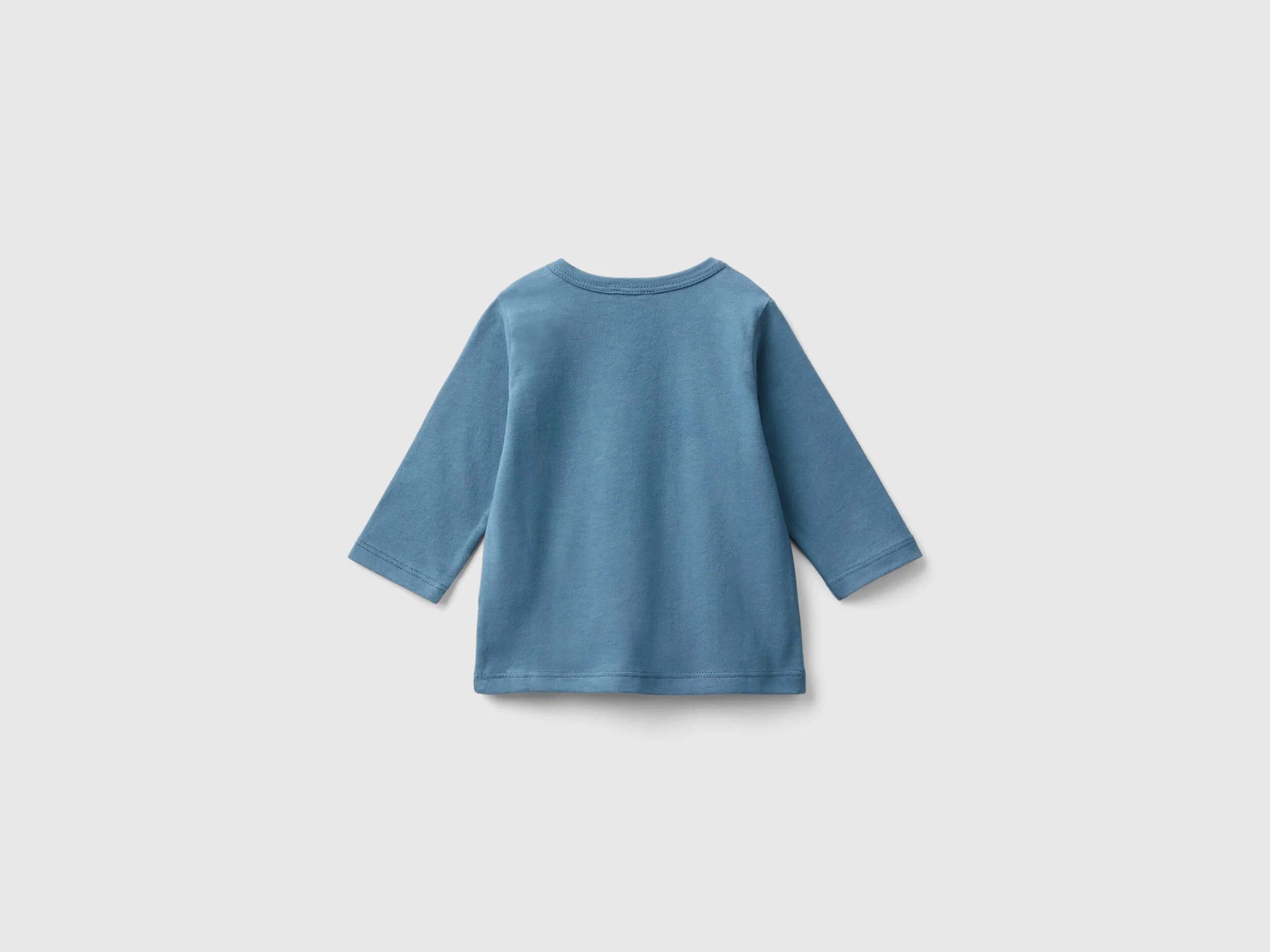 Camiseta con estampado en cálido algodón bio