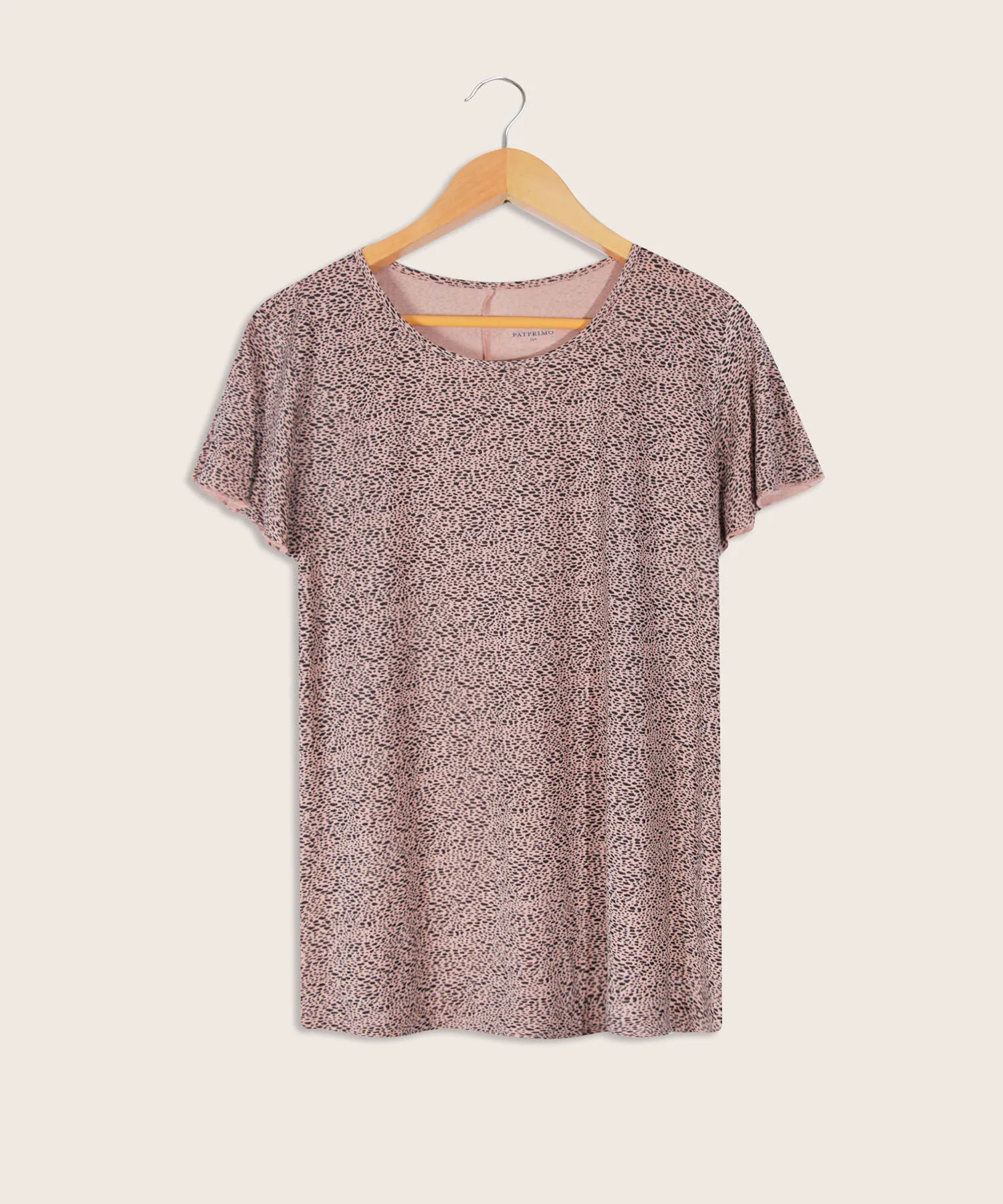 CAMISETA CUELLO REDONDO, MANGA CORTA CON VUELO, ESTAMPADA
