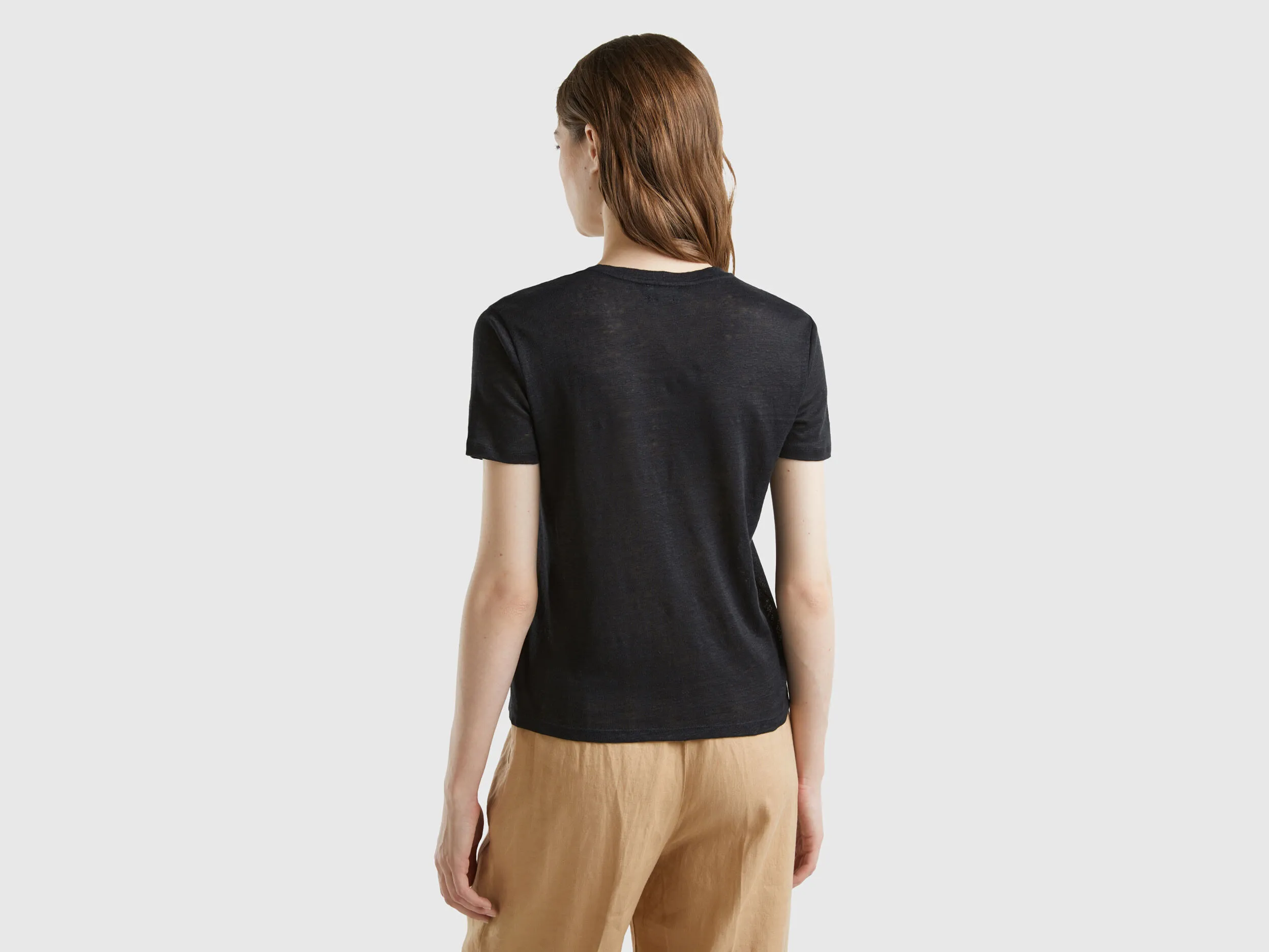 Camiseta de lino puro con cuello redondo