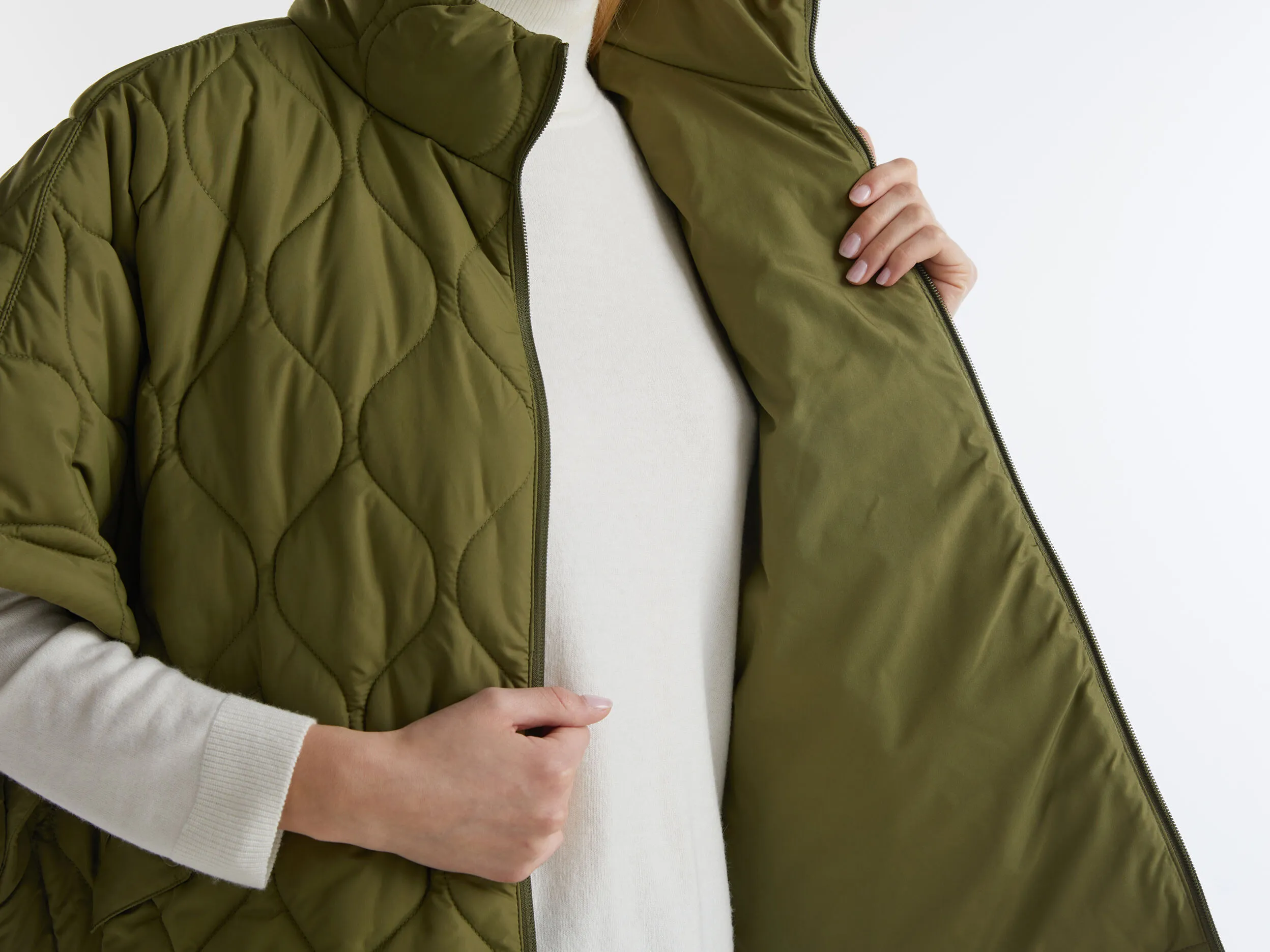 Capa acolchada con relleno ligero