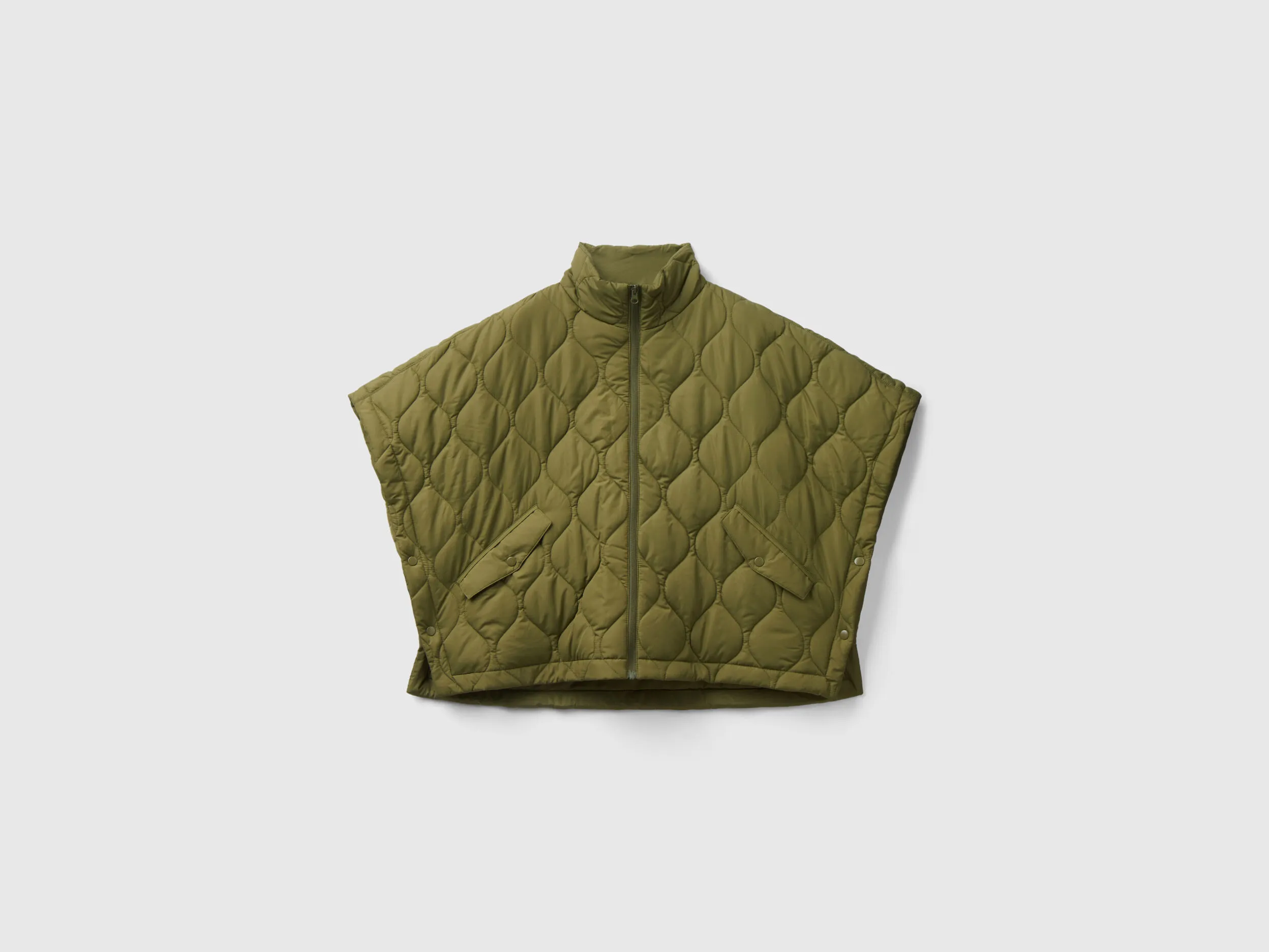 Capa acolchada con relleno ligero
