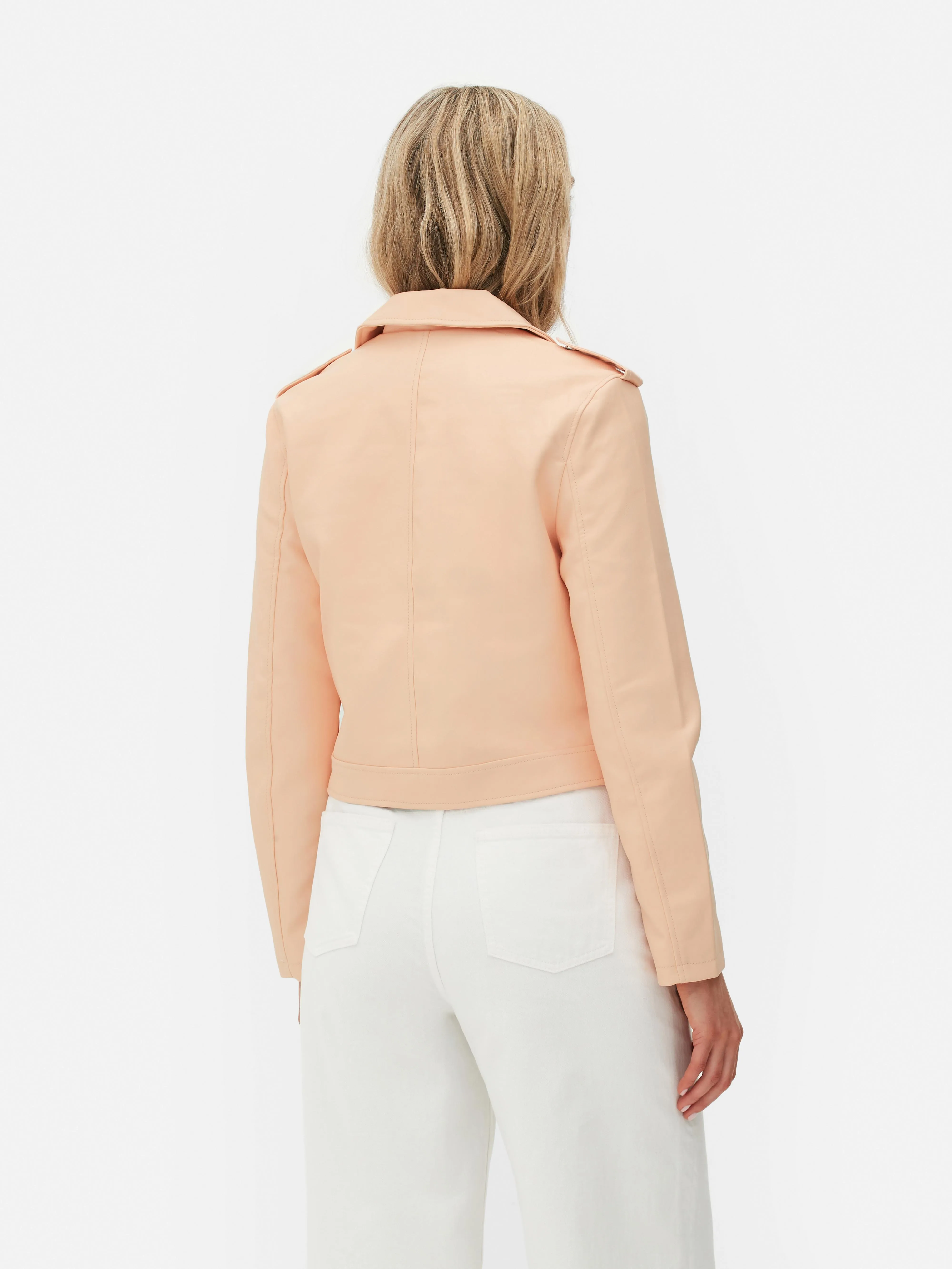 Chaqueta motera básica de cuero sintético