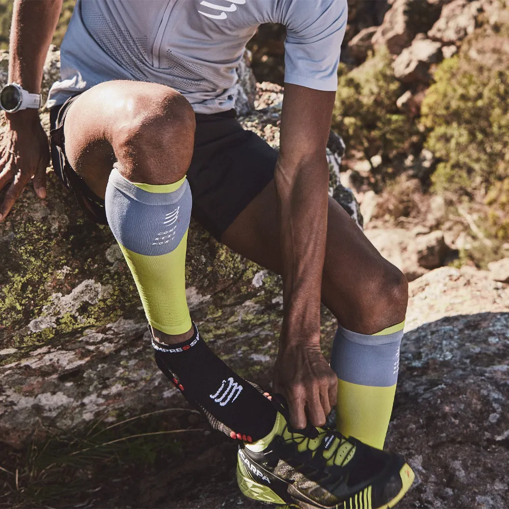 COMPRESSPORT CALCETINES COMPRESSPORT PRO RACING V4.0 LOW RUN  AW22