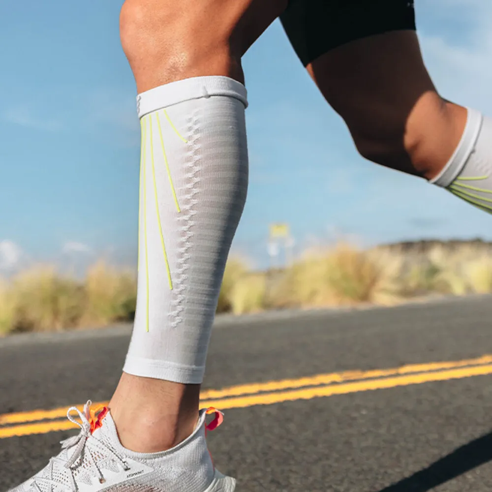 COMPRESSPORT R2 AERO CALF SLEEVES  AW24