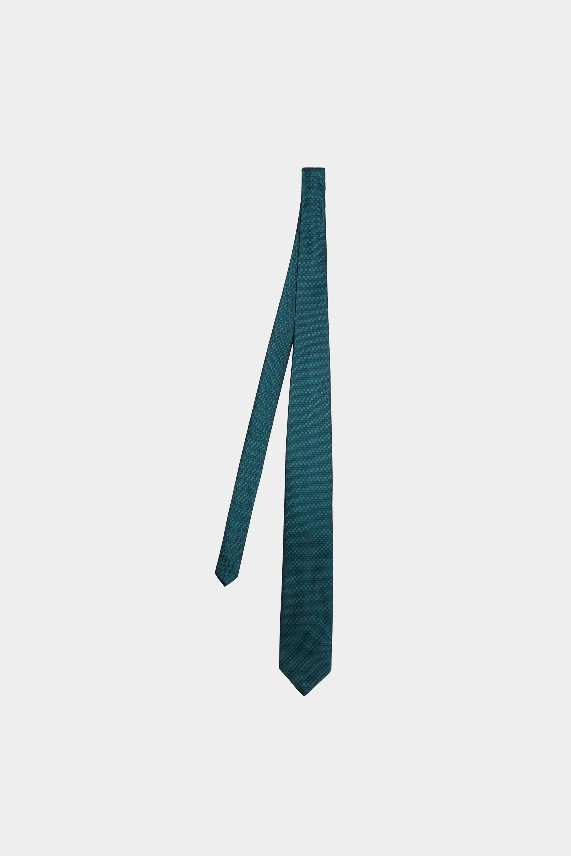 Corbata seda estructura