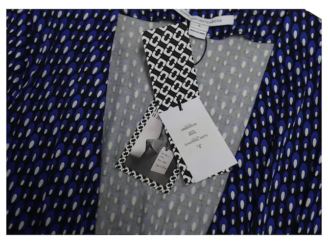 Diane Von Furstenberg Vestido cruzado de vuelo Irina en seda azul 
