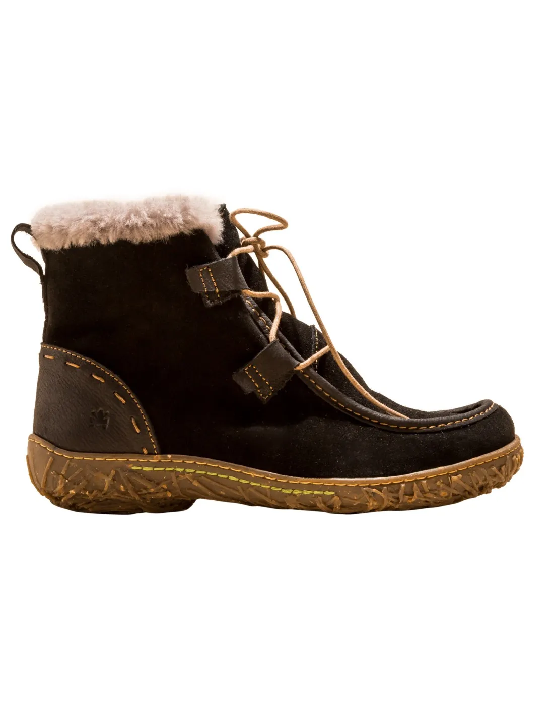 El Naturalista N5449, bota