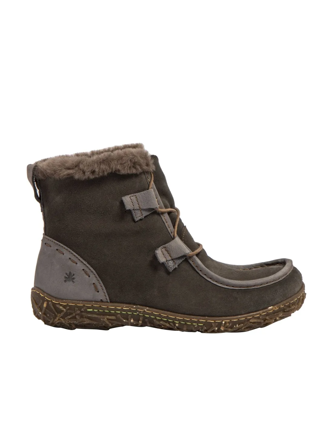 El Naturalista N5449, bota