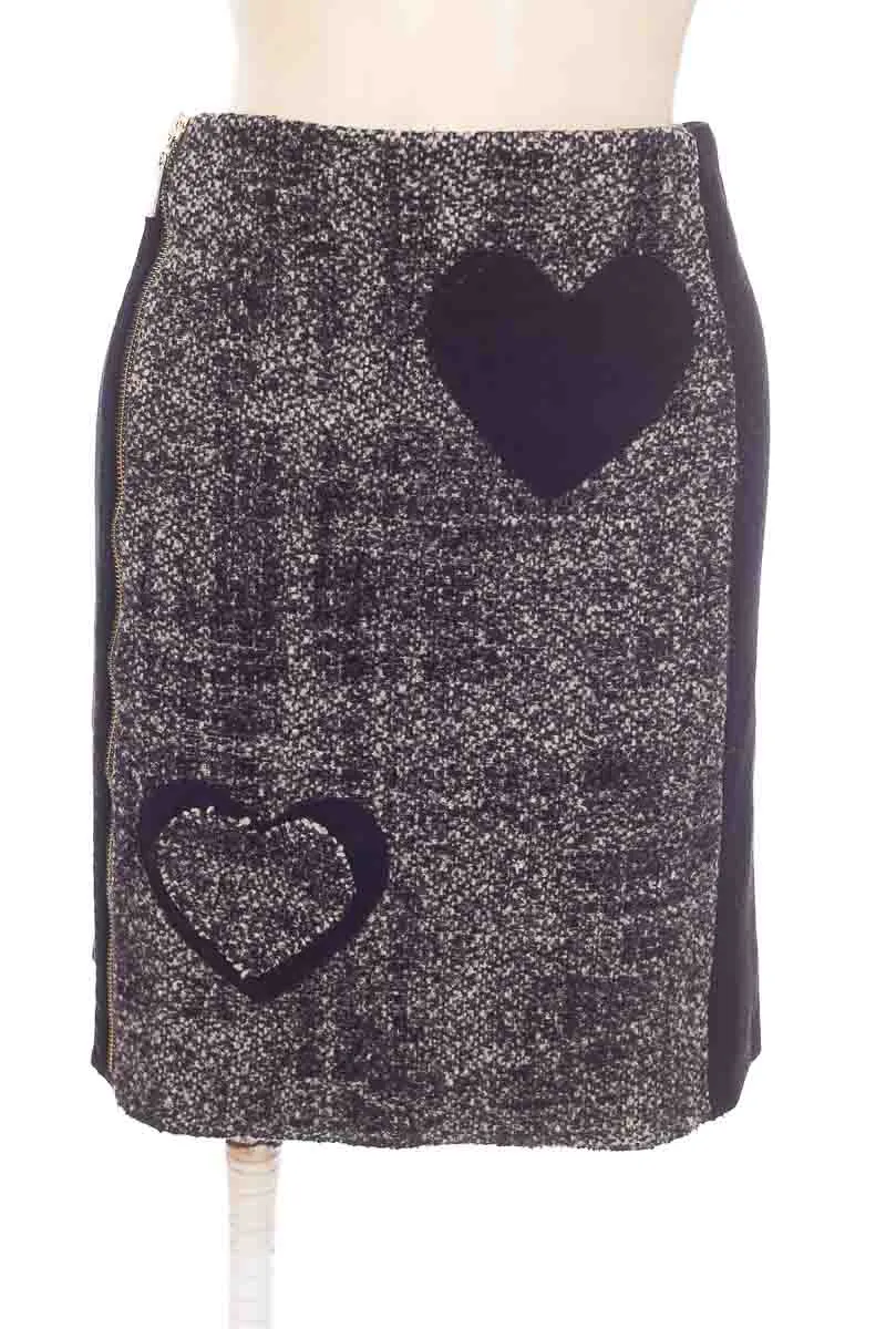 FALDA COLOR NEGRO  BETTINA SPITZ