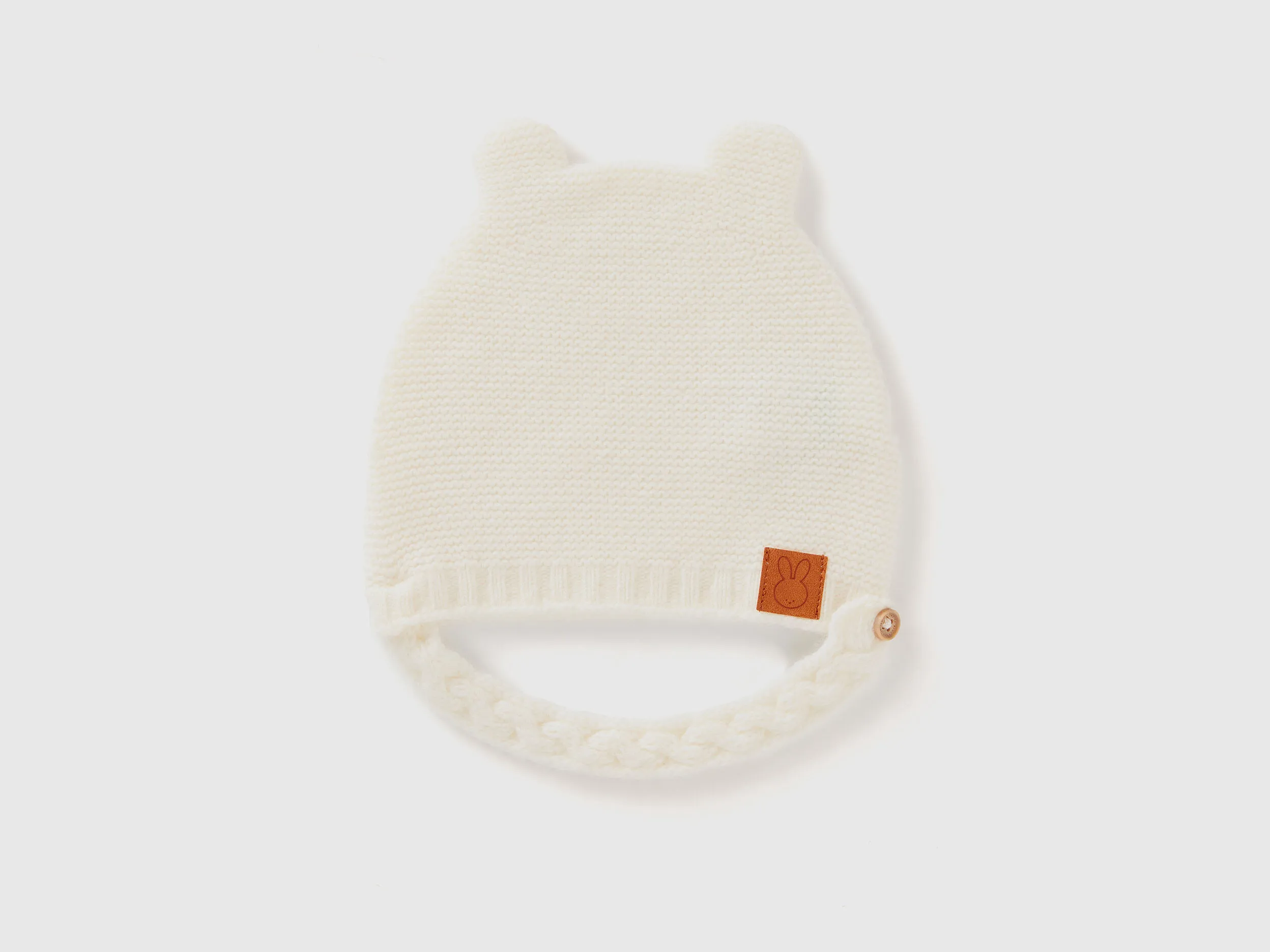 Gorro con orehas en mezcla de lana reciclada