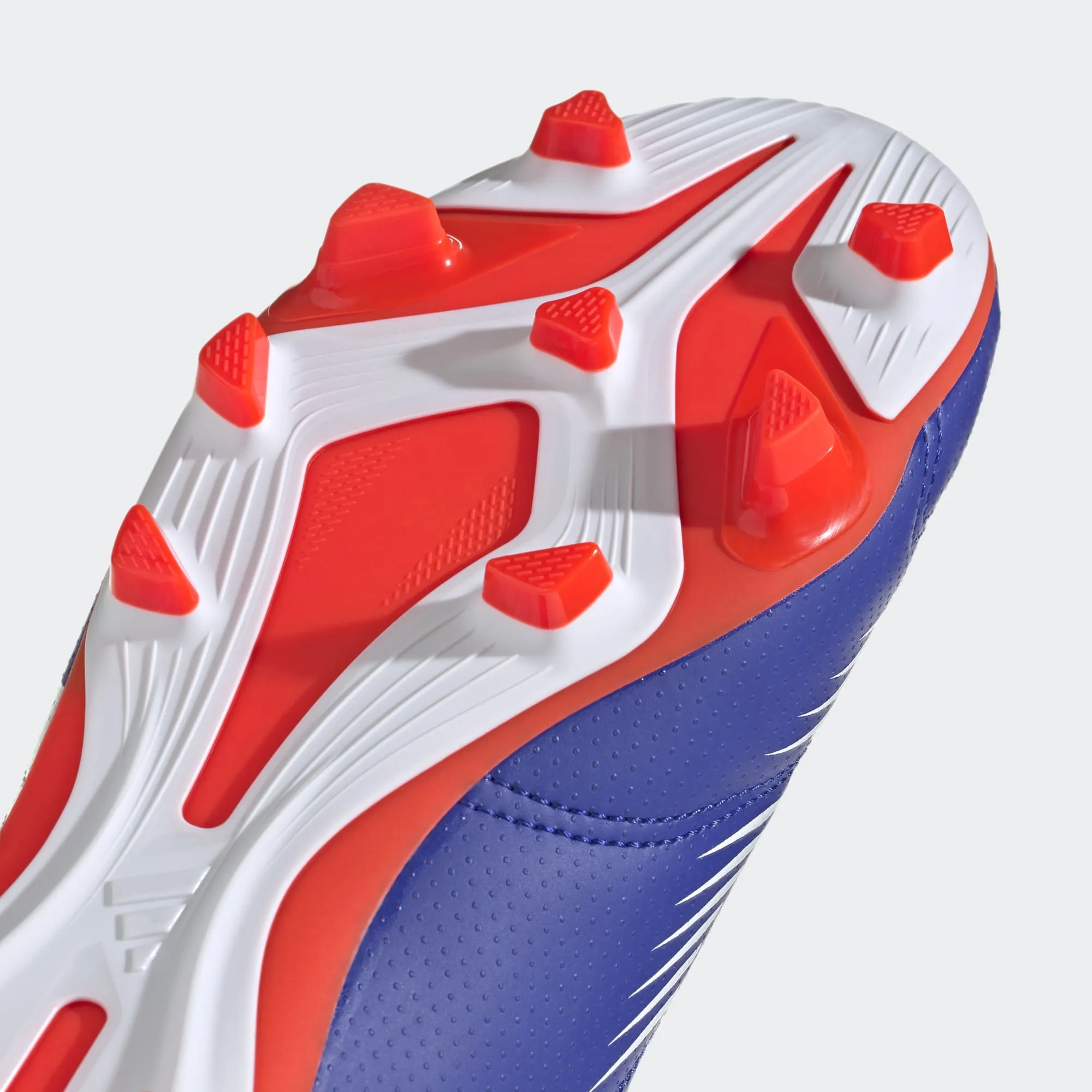 GUAYO PREDATOR CLUB FLEXIBLE GROUND
