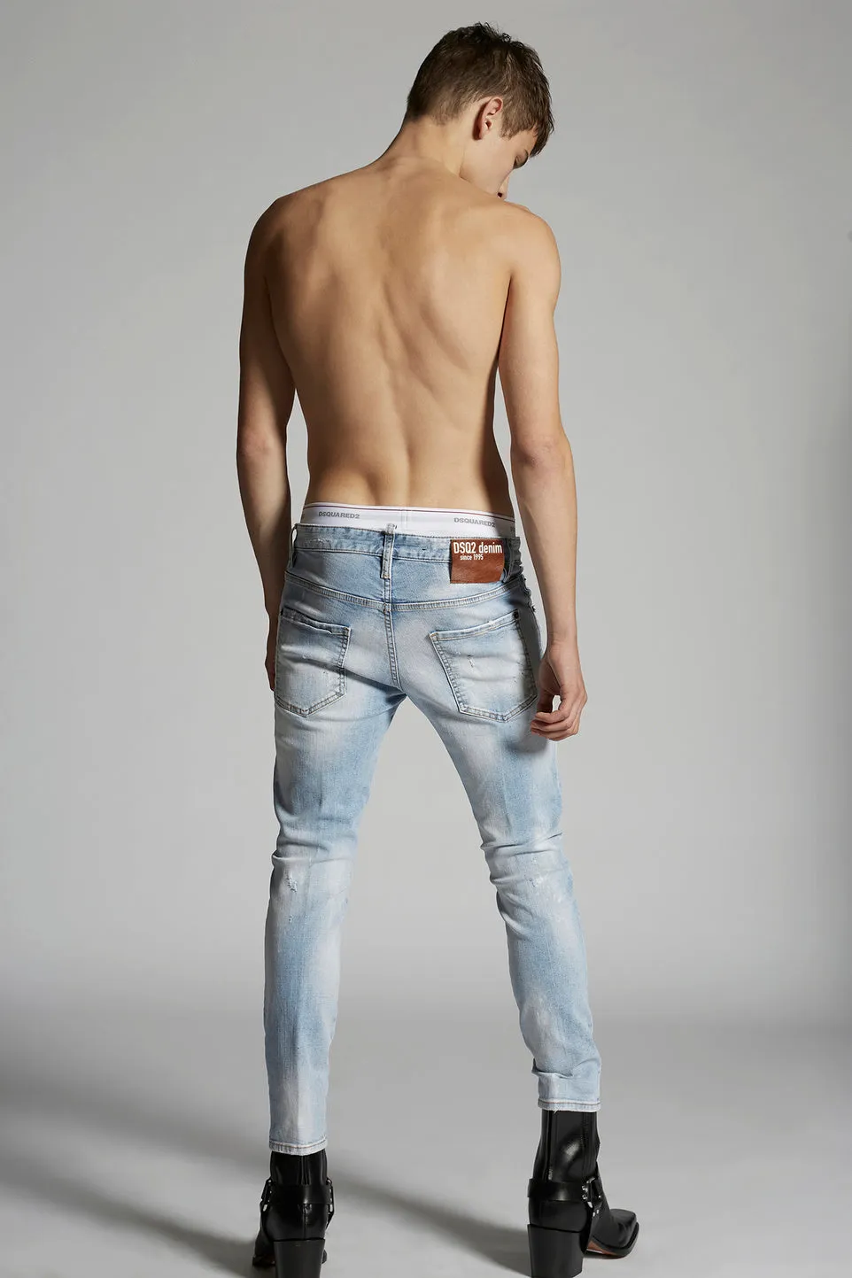 LIGHT PIRANA WASH SKATER JEANS
