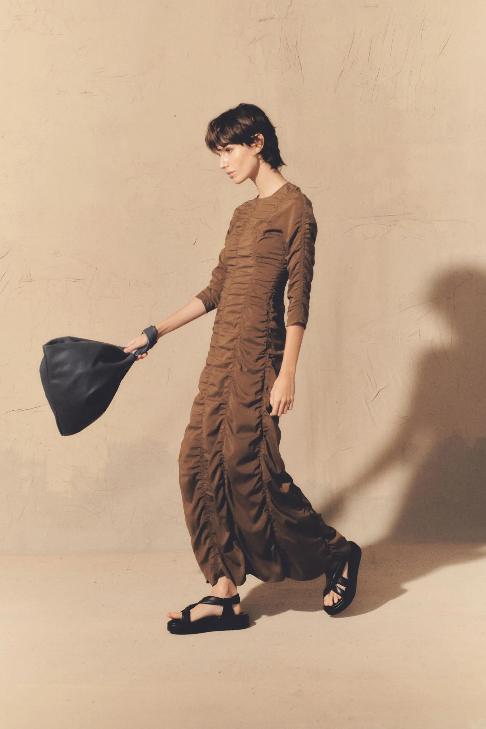 Martha, brown dress