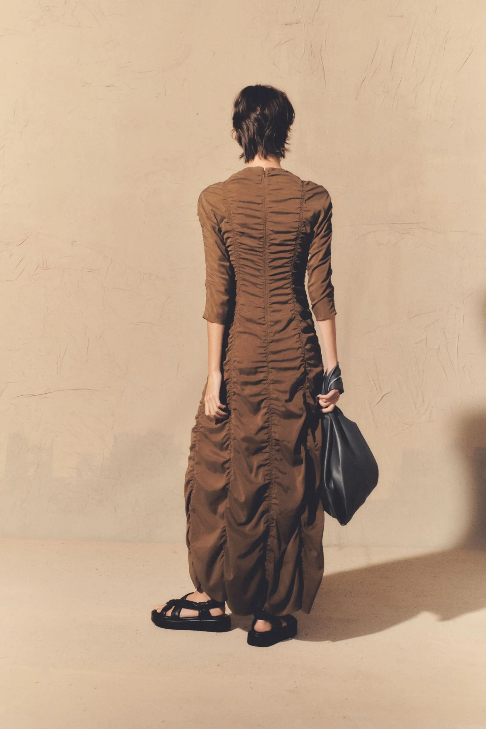 Martha, brown dress