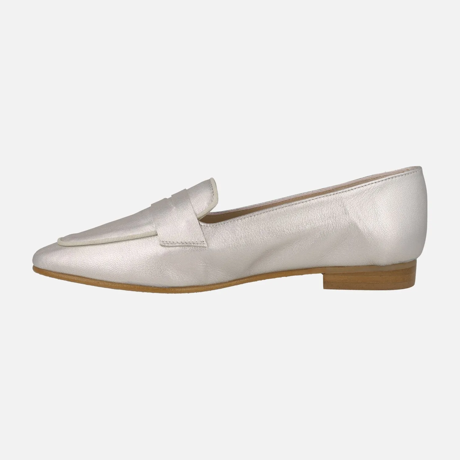 Mocasines con puntera cuadrada y antifaz