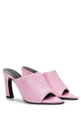 Mules de piel acolchada con logo apilado y puntera abierta