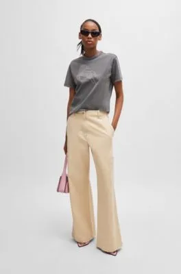 Mules de piel acolchada con logo apilado y puntera abierta
