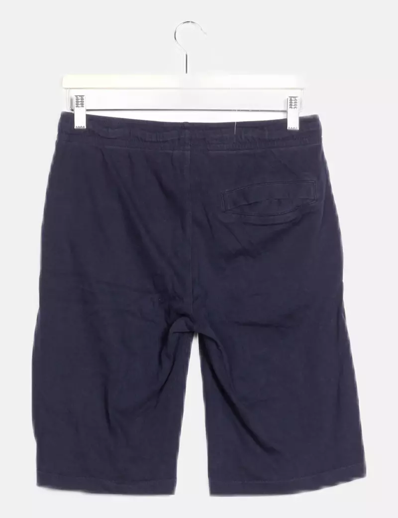 Nike Pantalones de chándal y joggers Cortos