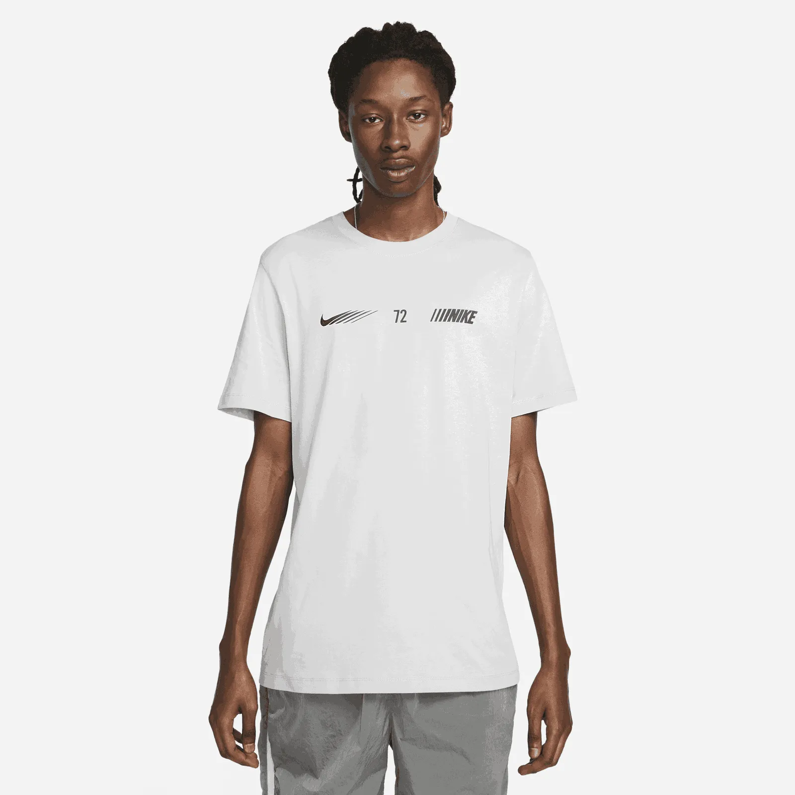 Nike Sportswear Standard Issue Tee