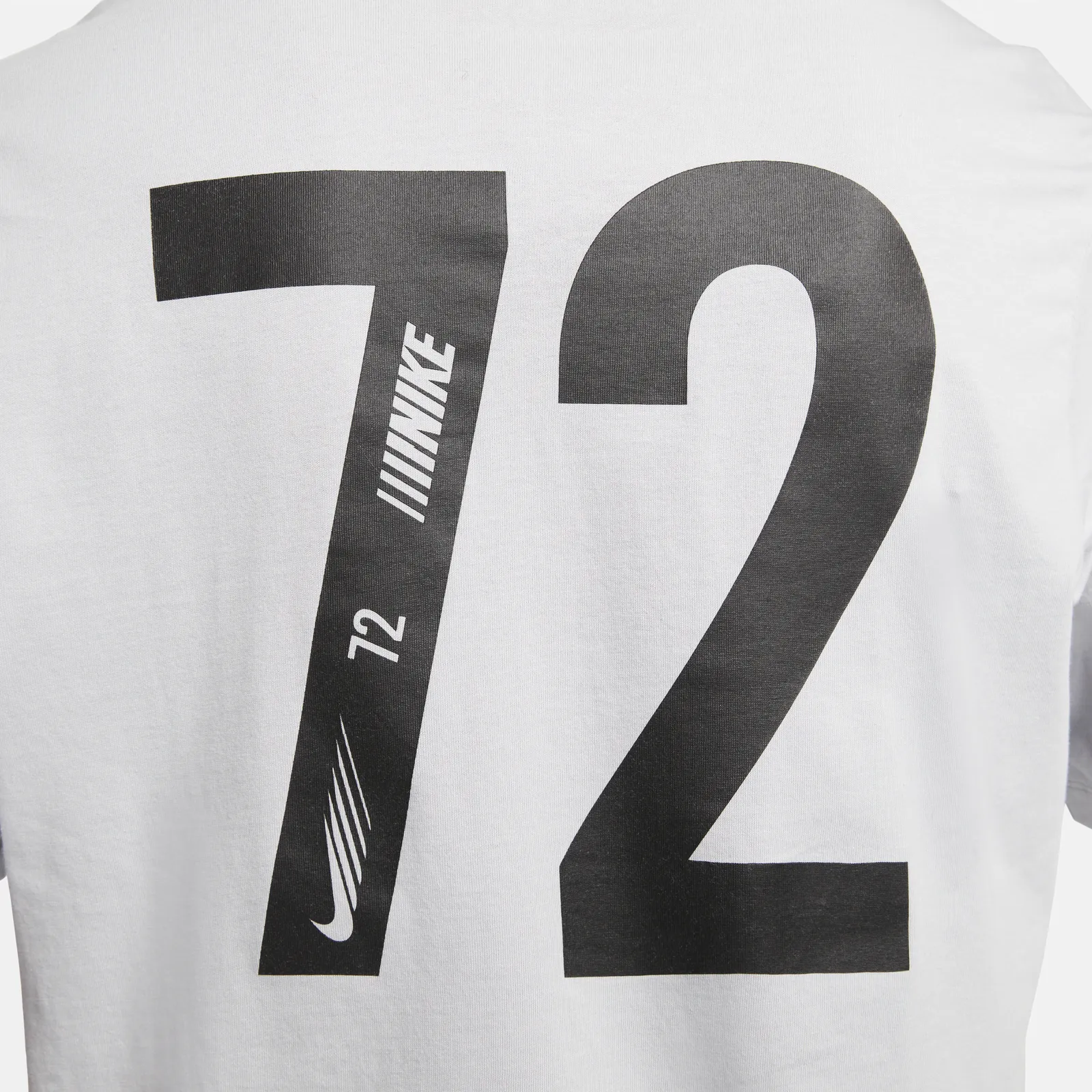 Nike Sportswear Standard Issue Tee