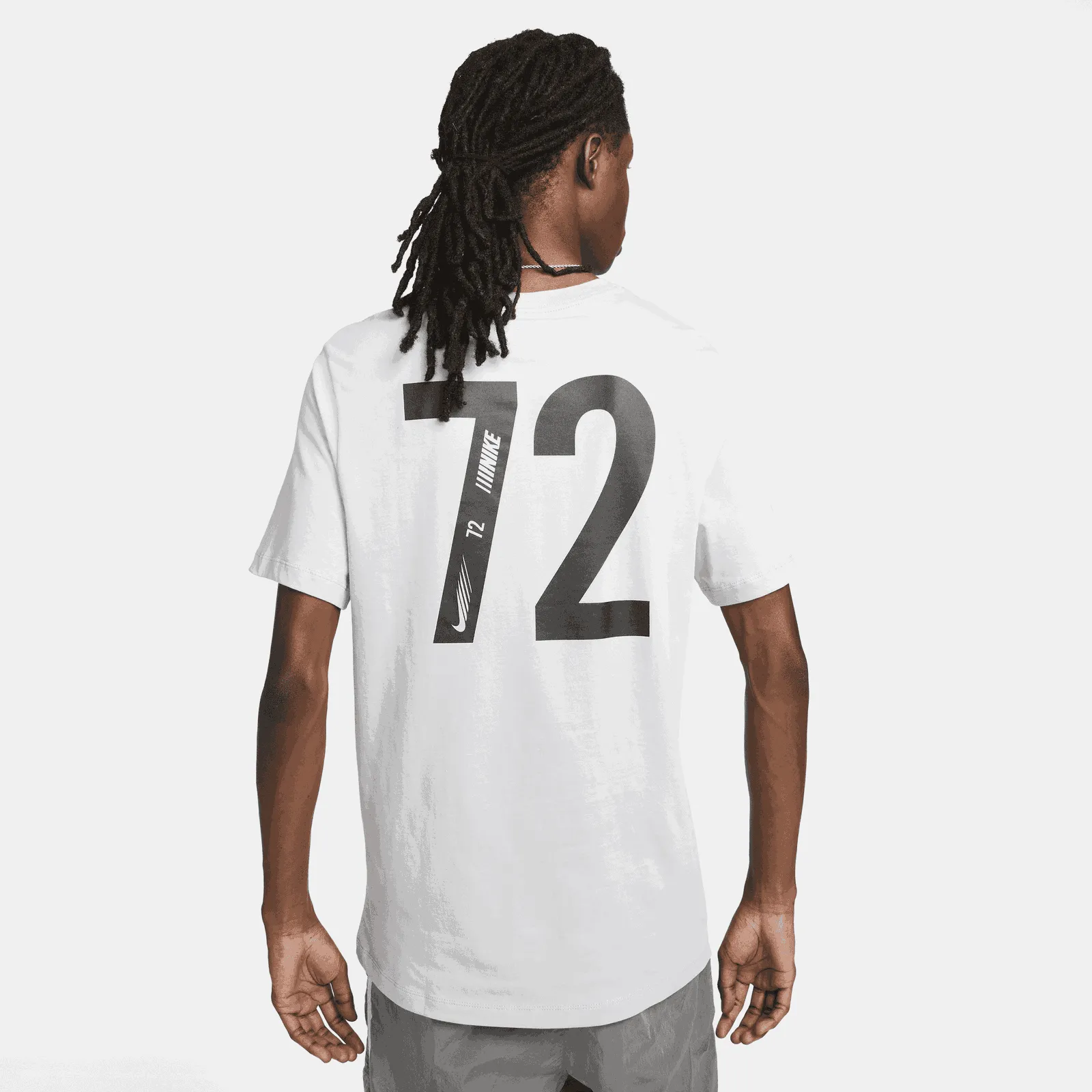 Nike Sportswear Standard Issue Tee
