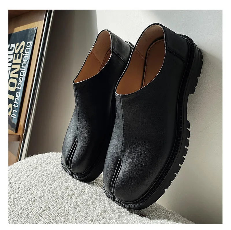 Nuevo dedo de herradura para mujeres para hombres, suela, suela, lefu, versión coreana tendencia zapatos de cuero casual