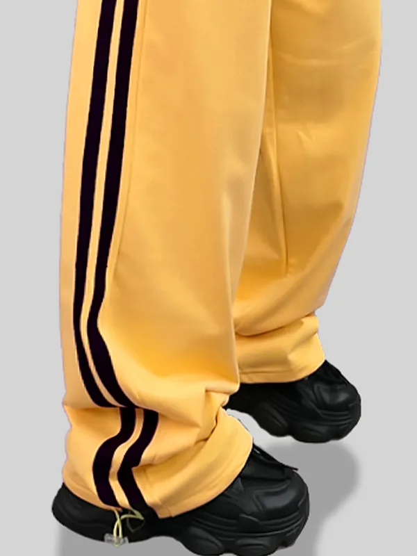 Pantalones de chándal con detalle de ribete de color en contraste