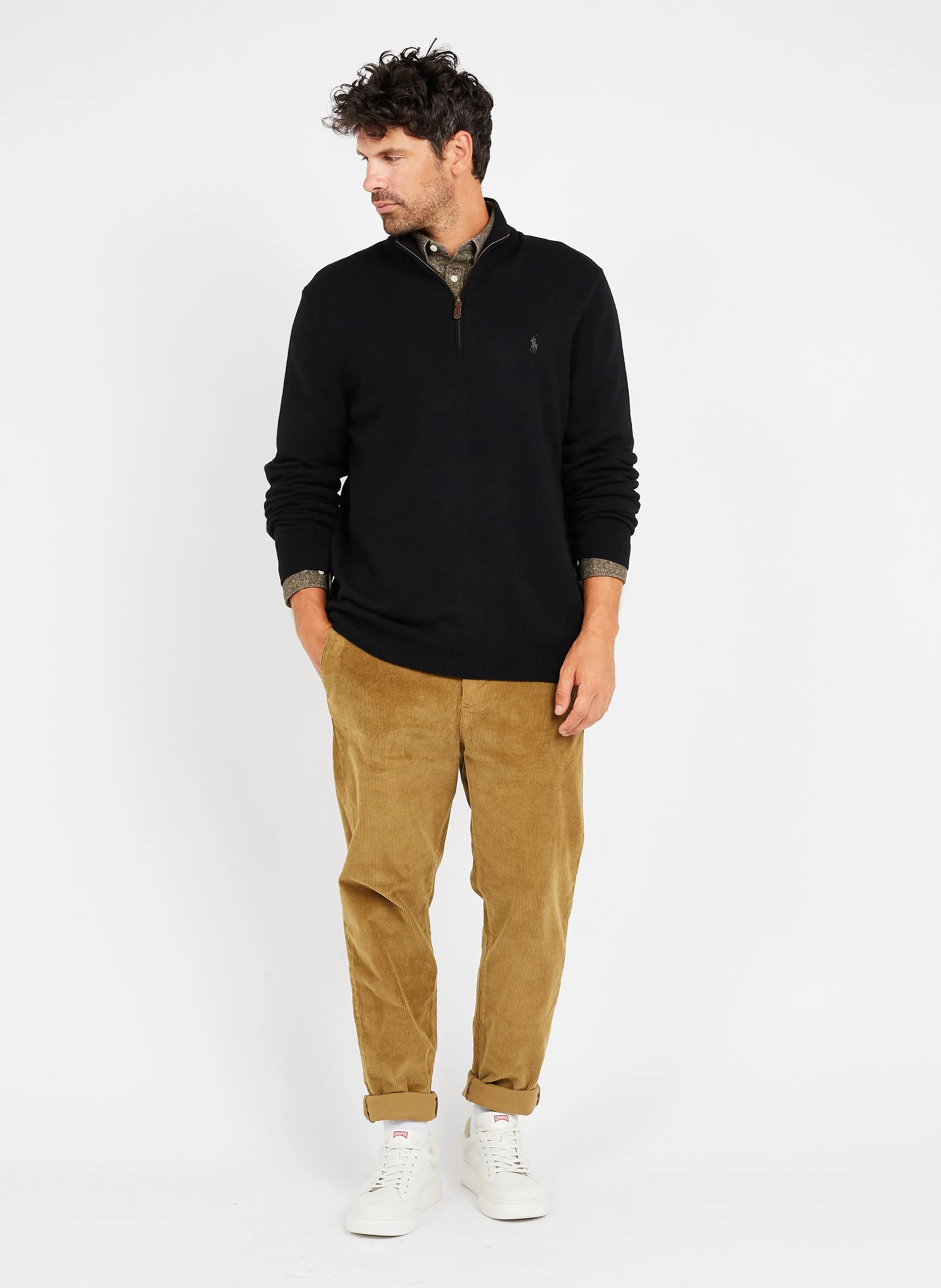 Pantalón slim de pana y mezcla de algodón en marron
