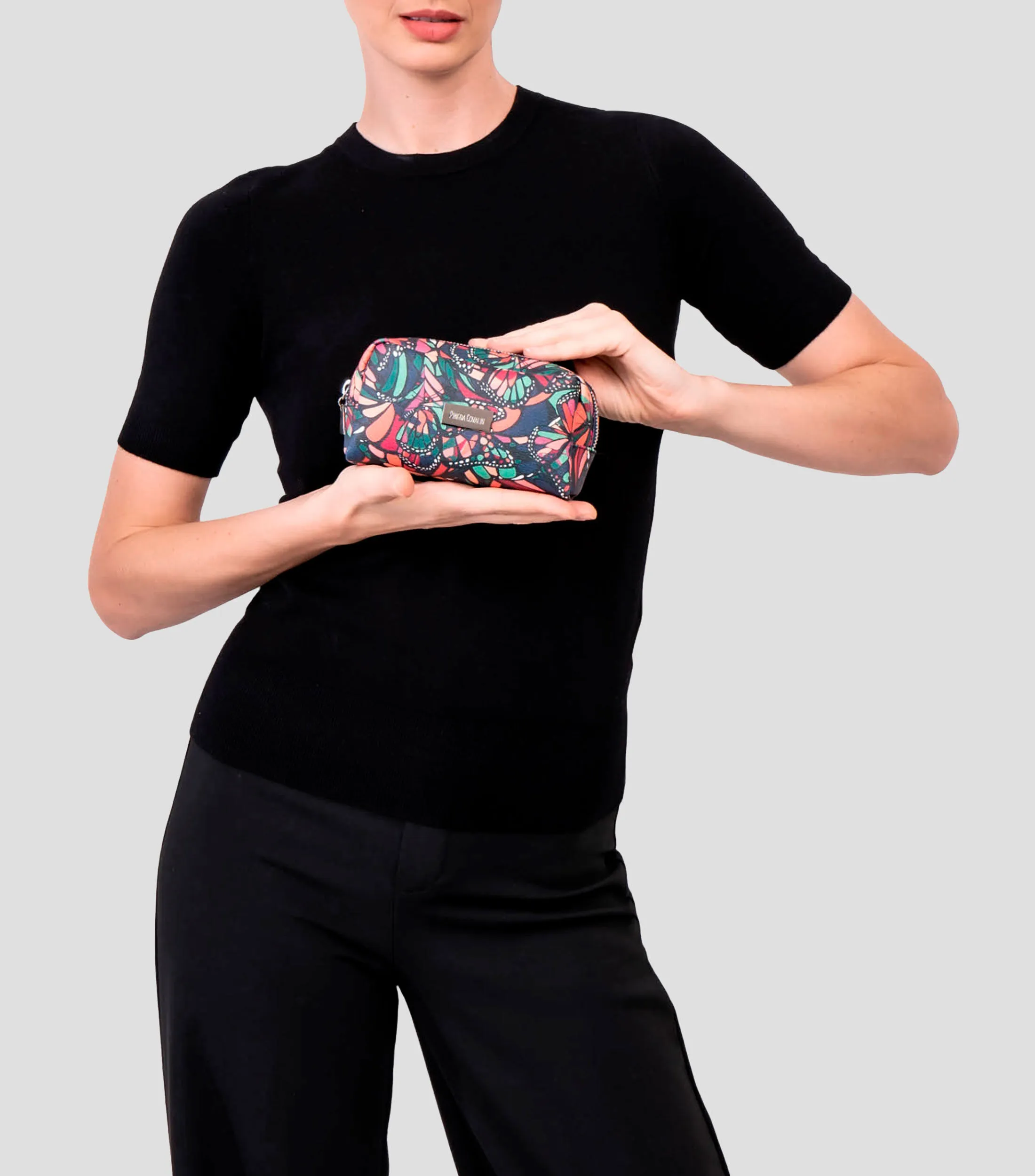 Pineda Covalin Cosmetiquera multicolor Vuelo de Mariposa estampada Mujer
