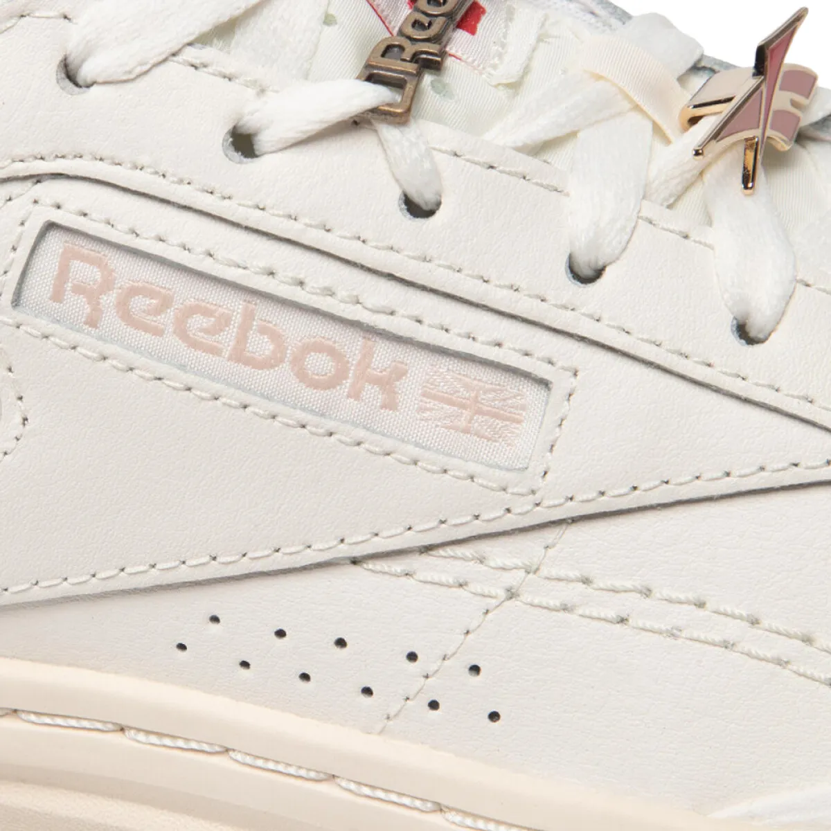 REEBOK CLUB C DOUBLE GEO  WHITE