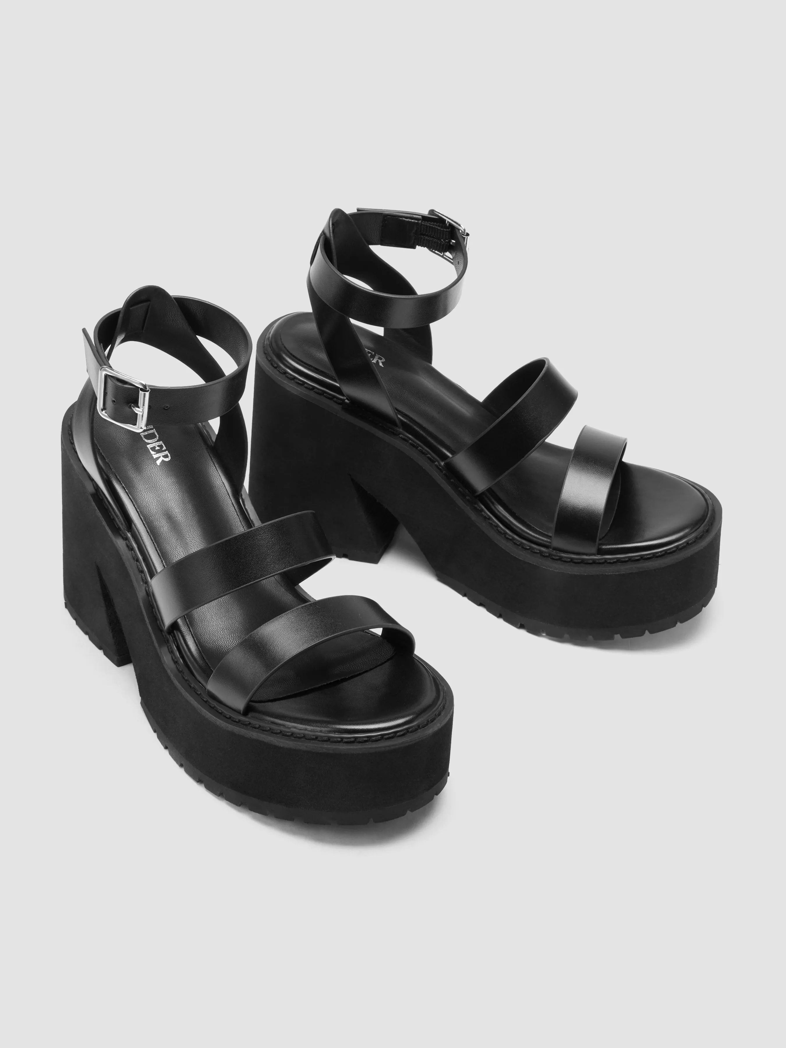  Sandalias con Cordones de Tacón Grueso