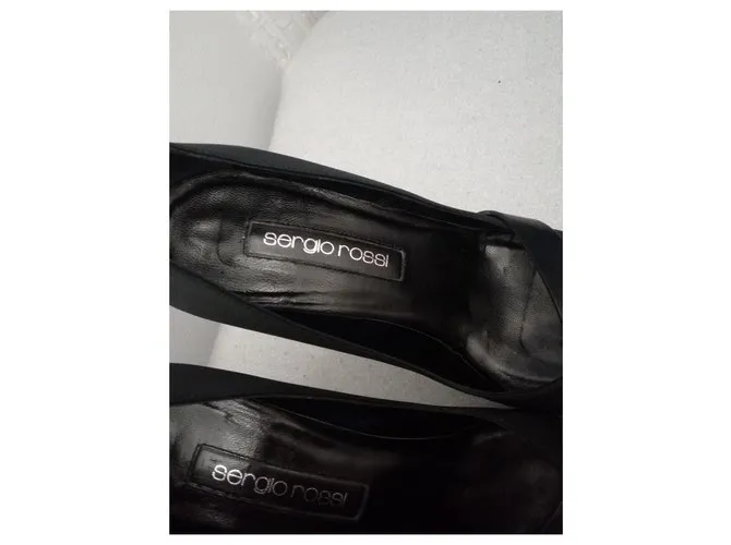 Sergio Rossi Zapatos de cuero y satén. Negro 