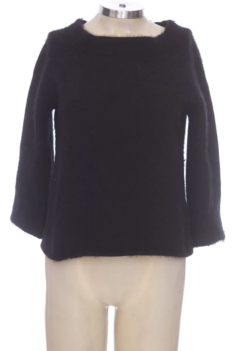 SWEATER COLOR NEGRO  UNITED COLORS OF BENETTON