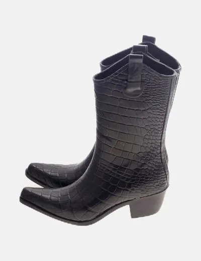 Talolo Botas camperas negras texturizadas