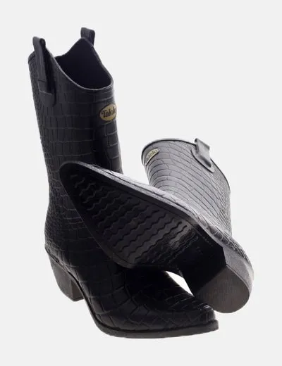 Talolo Botas camperas negras texturizadas